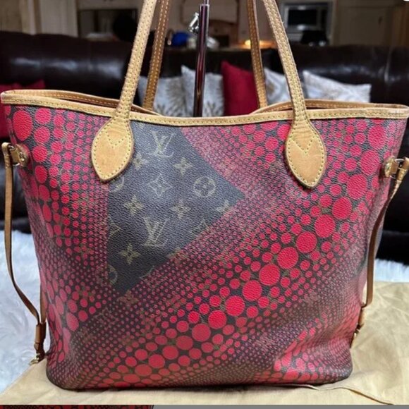 Yayoi Kusama x Louis Vuitton Red Waves Monogram Neverfull MM Tote Bag - Picture 5 of 16